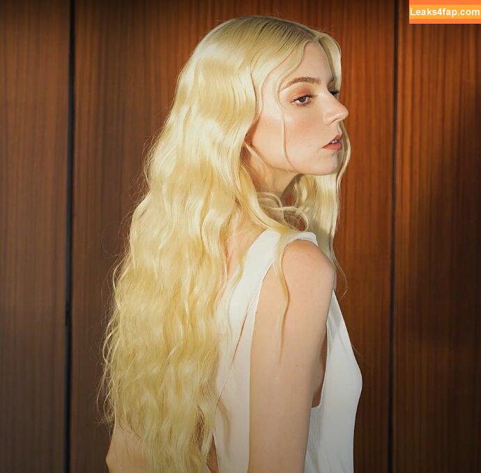 Anya Taylor-Joy / Anya Taylor Joy / anyataylorjoy leaked photo photo #2484