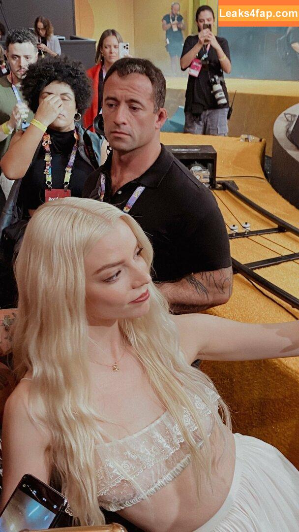 Anya Taylor-Joy / Anya Taylor Joy / anyataylorjoy leaked photo photo #2666