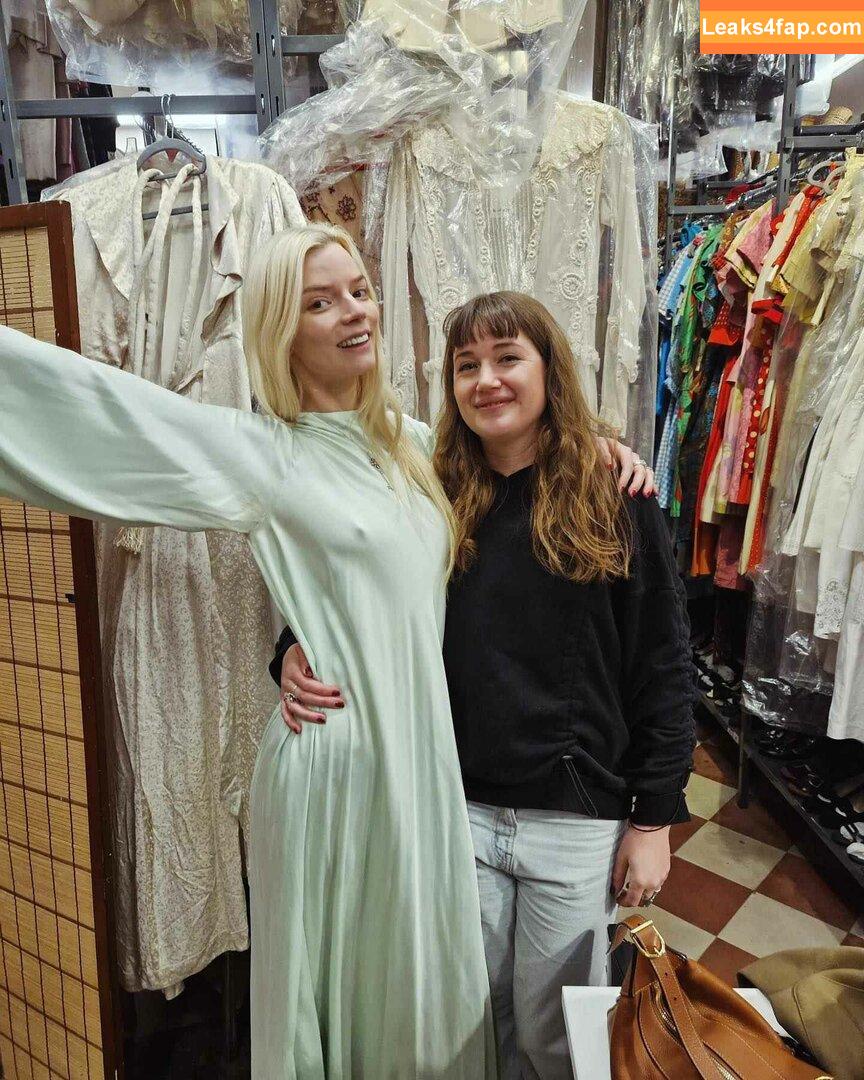 Anya Taylor-Joy / Anya Taylor Joy / anyataylorjoy leaked photo photo #2708