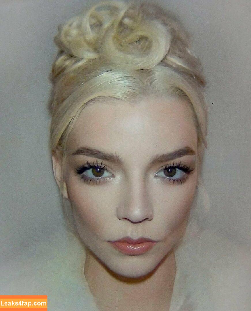 Anya Taylor-Joy / anyataylorjoy leaked photo photo #2875