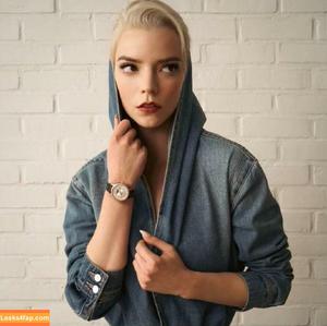 Anya Taylor-Joy photo #2205