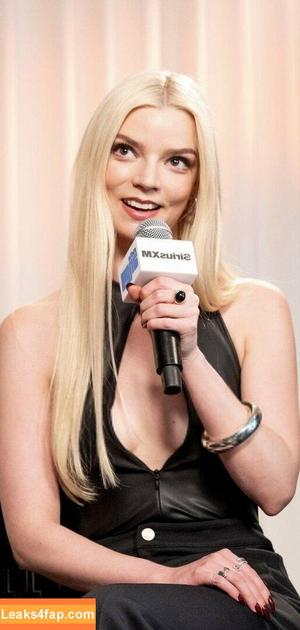 Anya Taylor-Joy photo #2225