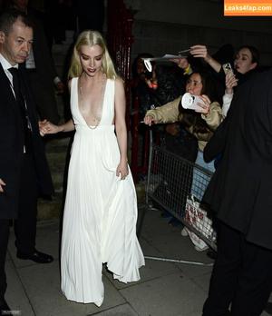 Anya Taylor-Joy photo #2234