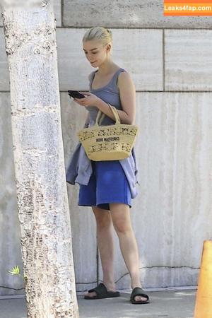 Anya Taylor-Joy photo #2311