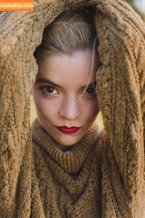 Anya Taylor-Joy photo #2315