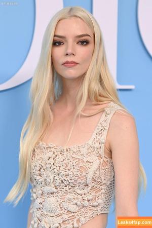 Anya Taylor-Joy photo #2459