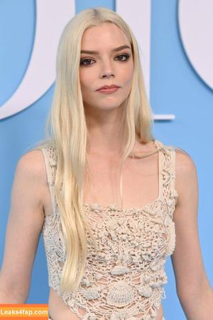 Anya Taylor-Joy photo #2546