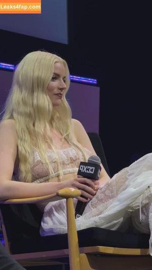 Anya Taylor-Joy photo #2664