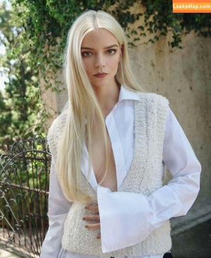 Anya Taylor-Joy photo #2675