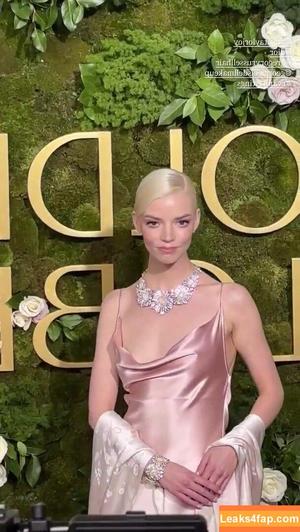 Anya Taylor-Joy photo #2703