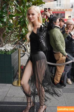 Anya Taylor-Joy photo #2732