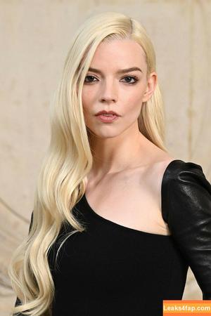 Anya Taylor-Joy photo #2739