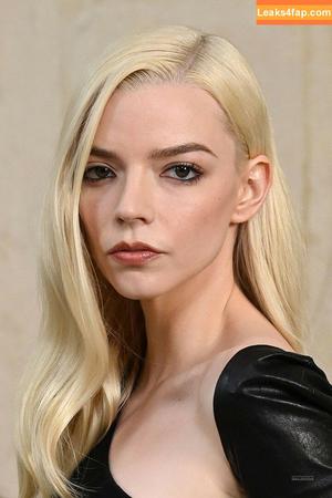 Anya Taylor-Joy photo #2740