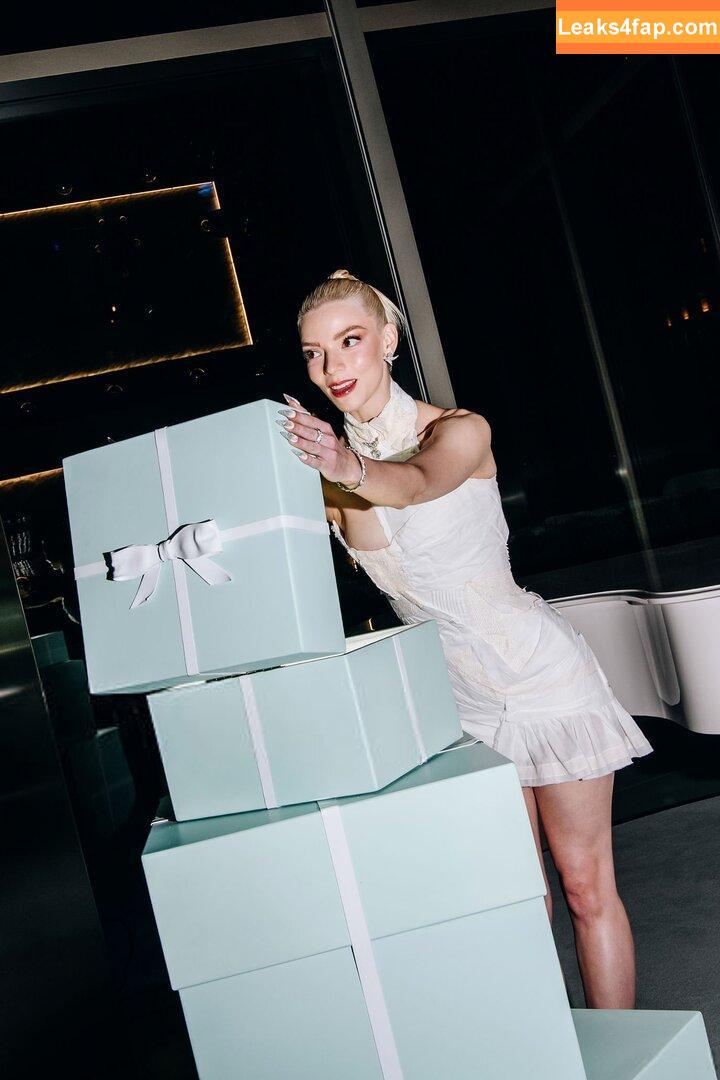 Anya Taylor-Joy / anyataylorjoy слитое фото фото #3007