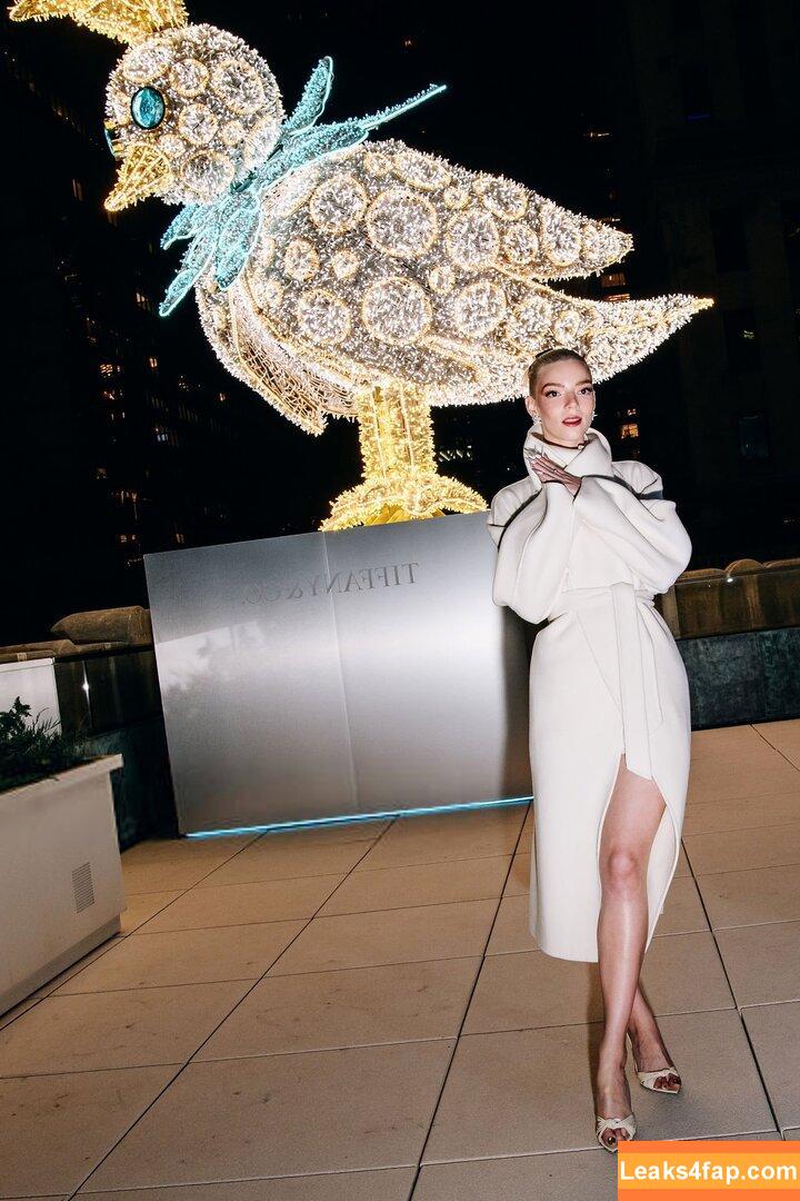 Anya Taylor-Joy / anyataylorjoy leaked photo photo #3018
