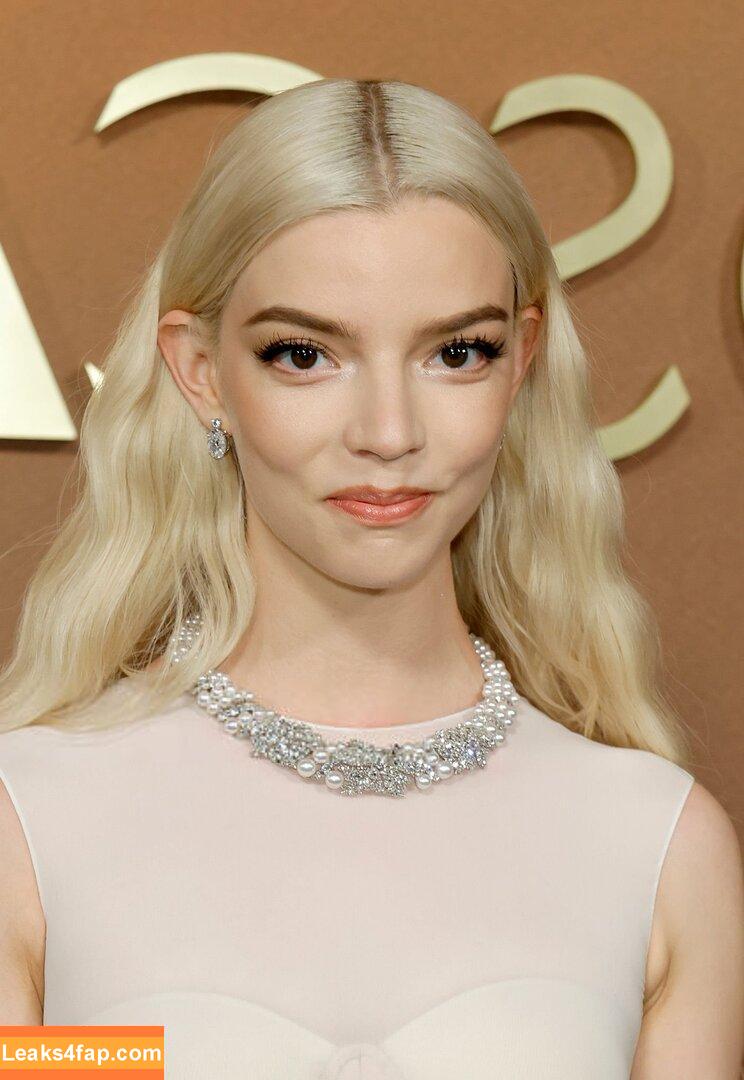 Anya Taylor-Joy / anyataylorjoy leaked photo photo #3032