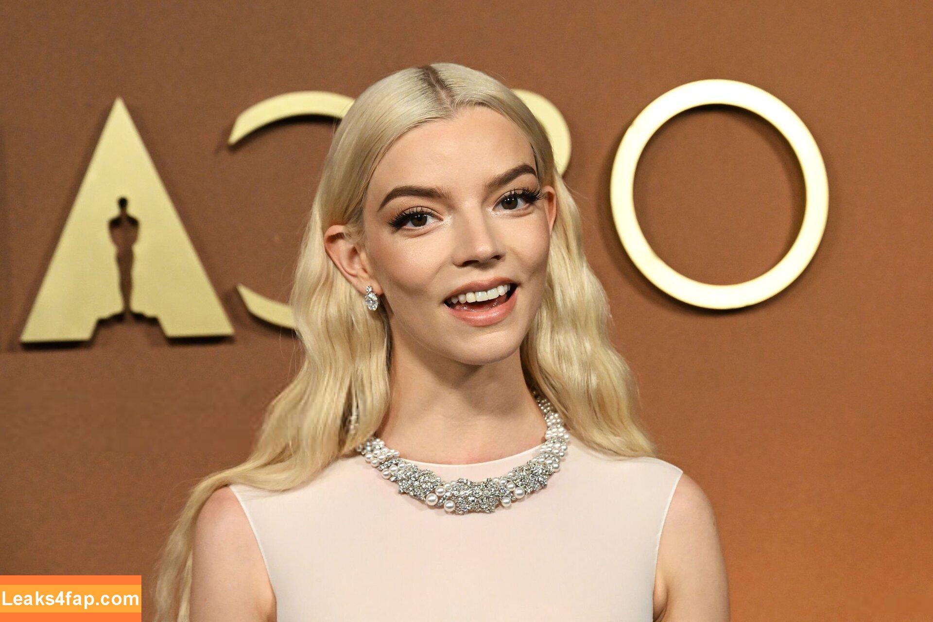 Anya Taylor-Joy / anyataylorjoy leaked photo photo #3034