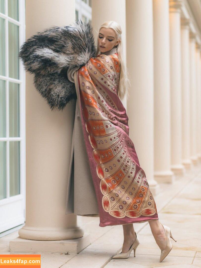 Anya Taylor-Joy / anyataylorjoy leaked photo photo #3125