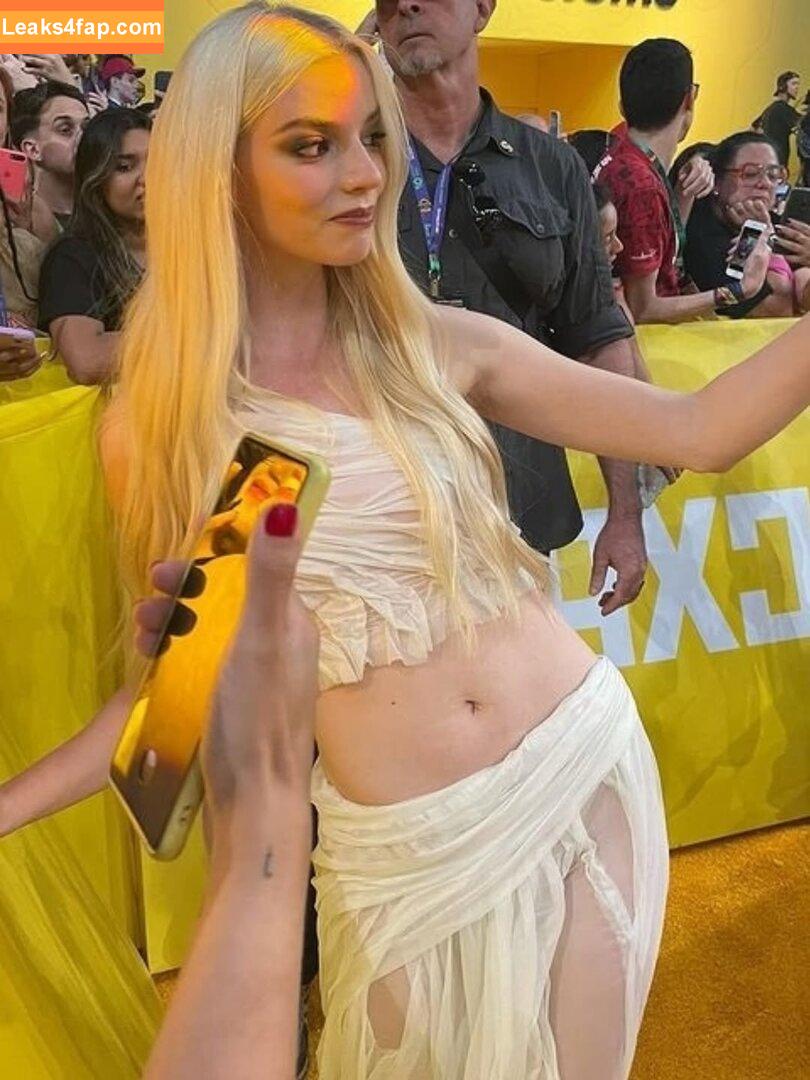 Anya Taylor-Joy / anyataylorjoy / owlicats leaked photo photo #3133