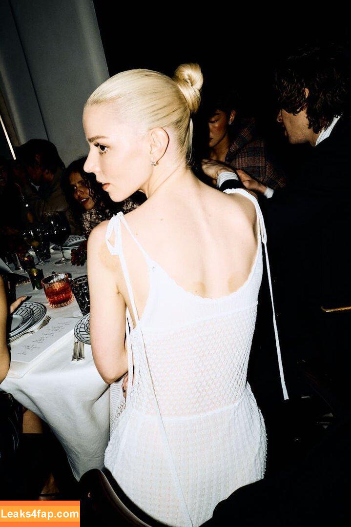 Anya Taylor-Joy / anyataylorjoy / owlicats leaked photo photo #3147