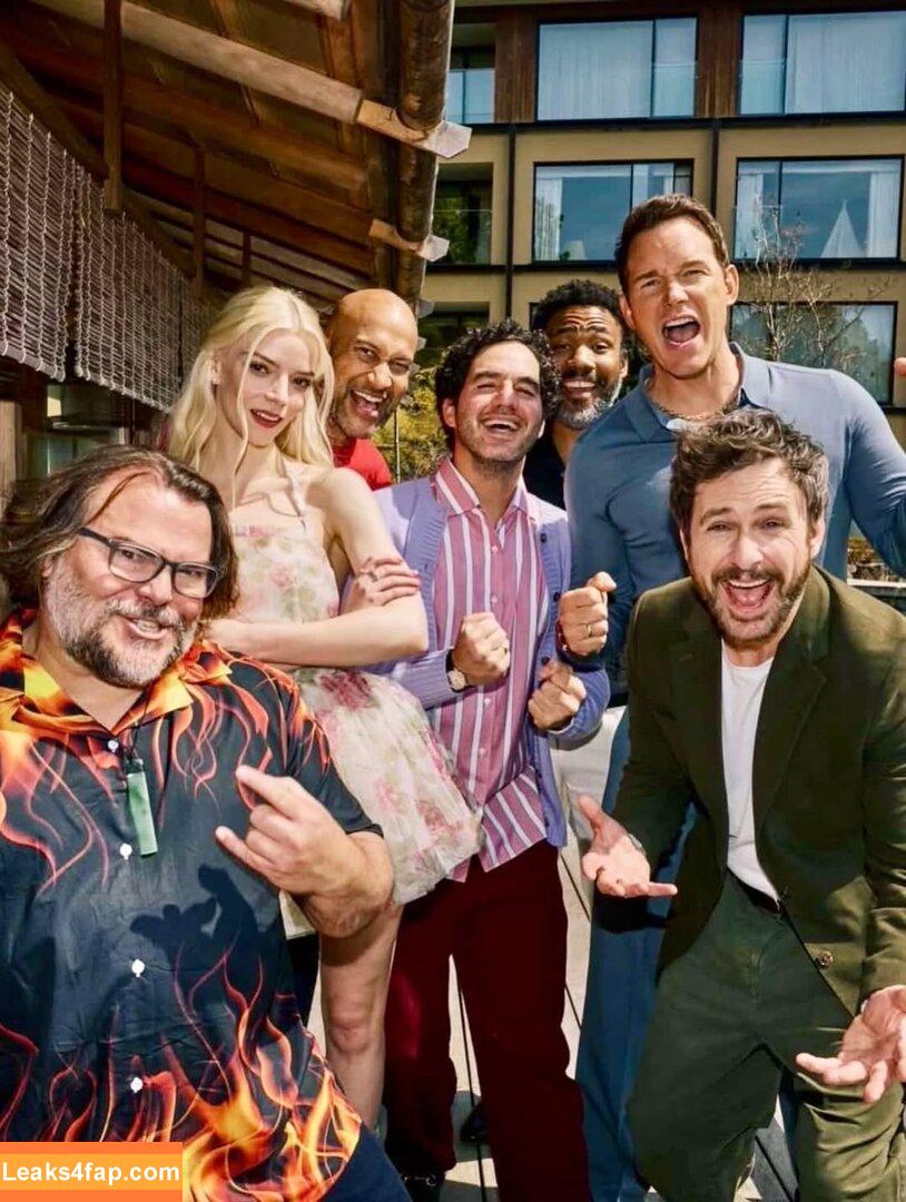 Anya Taylor-Joy / anyataylorjoy / owlicats leaked photo photo #3163