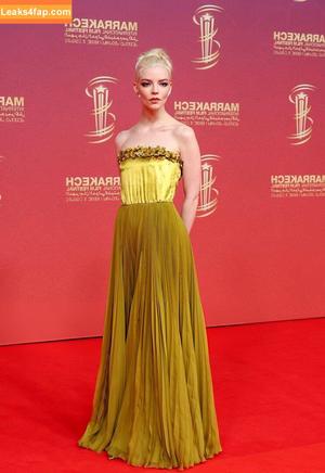 Anya Taylor-Joy photo #3043