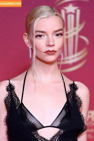 Anya Taylor-Joy photo #3065