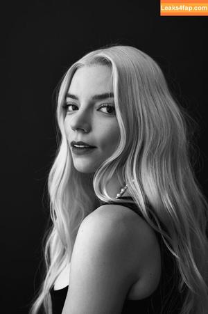 Anya Taylor-Joy photo #3144
