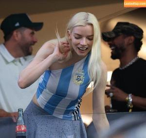 Anya Taylor-Joy photo #3258