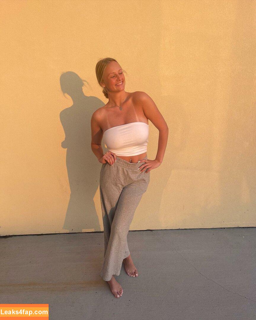 Anya Truax / anyatruax leaked photo photo #0016