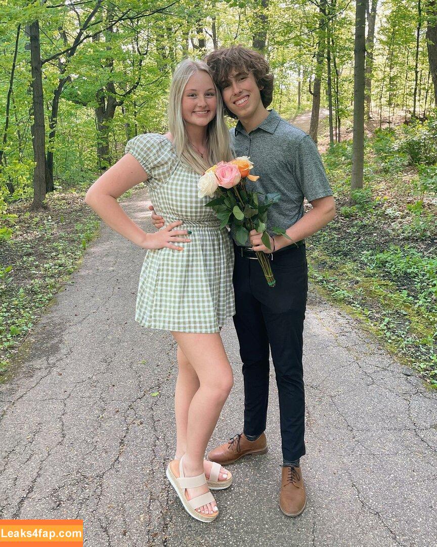 Anya Truax / anyatruax leaked photo photo #0046