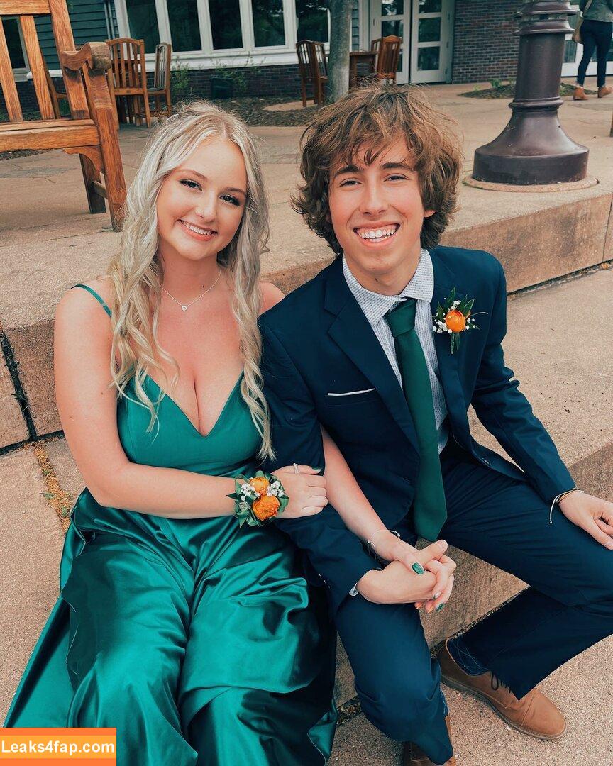 Anya Truax / anyatruax слитое фото фото #0060