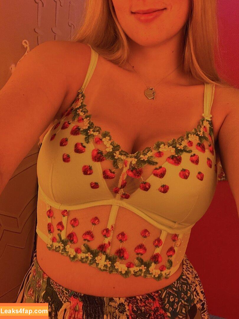 Anya Truax / anyatruax leaked photo photo #0090