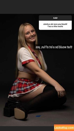 Anya Truax photo #0061