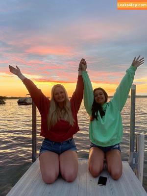 Anya Truax photo #0095