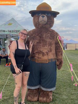 Anya Truax photo #0553