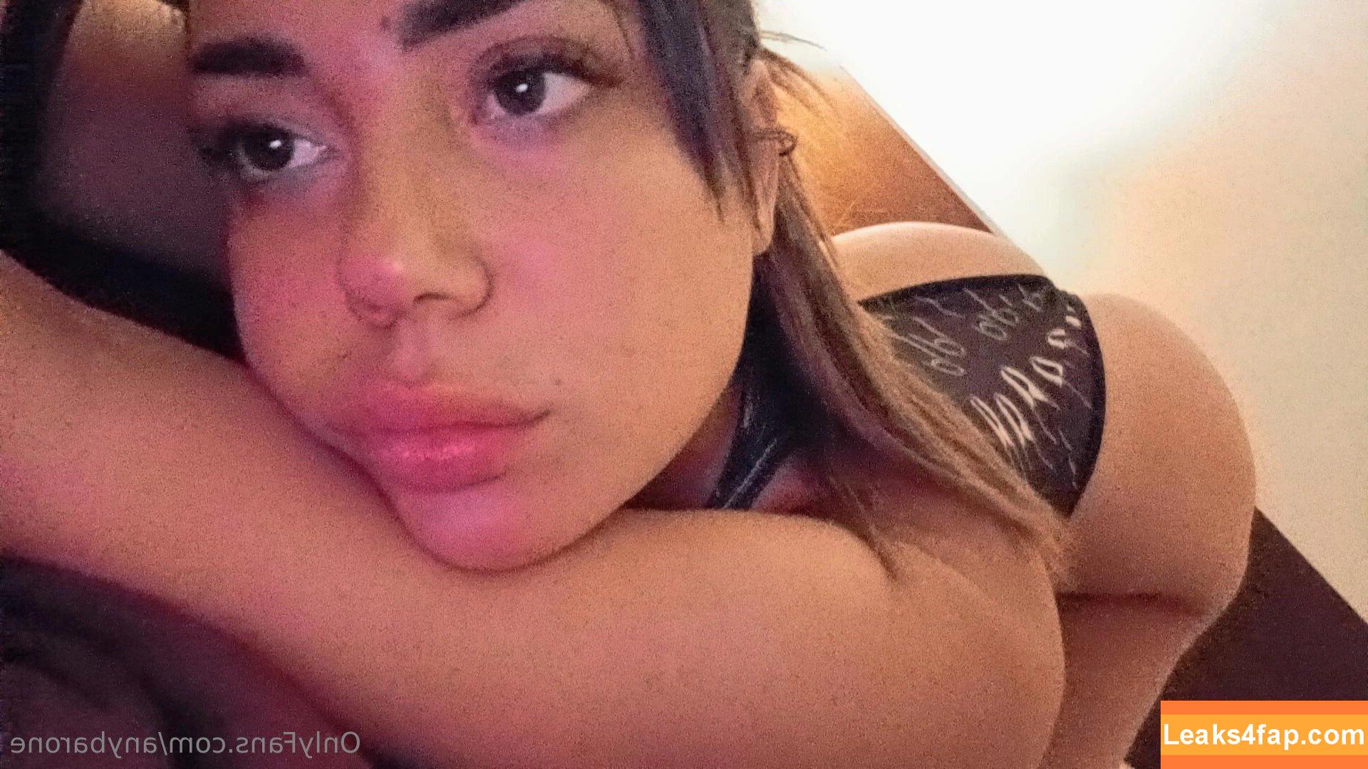 anybarone / anabella_baronee leaked photo photo #0078