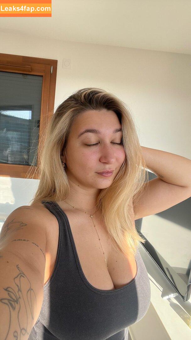 Apoline Perret / apolineprrt / shaniaperrett leaked photo photo #0141