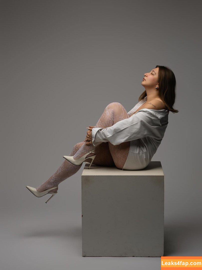 Apoline Perret / apolineprrt / shaniaperrett leaked photo photo #0146