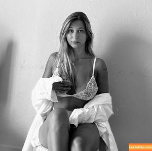 Apoline Perret photo #0144