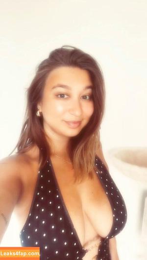 Apoline Perret photo #0173