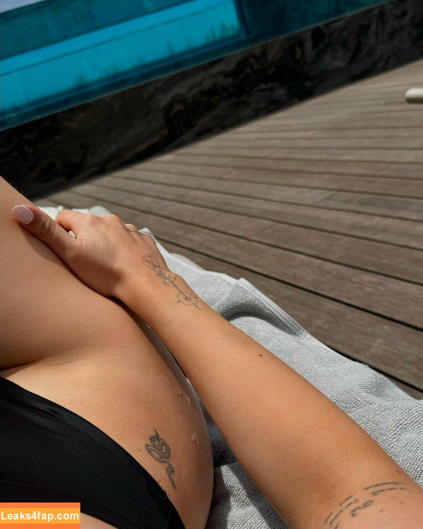 Apollinegrmz / Apo / apolline_guer leaked photo photo #0179