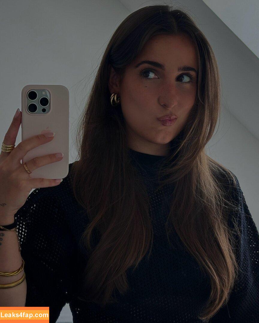 Apollinegrmz / Apo / apolline_guer leaked photo photo #0189