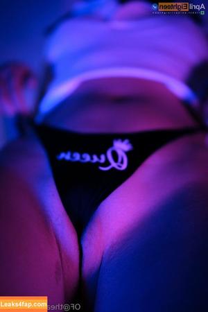 April Eighteen photo #1654