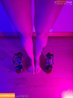 April Eighteen photo #1729