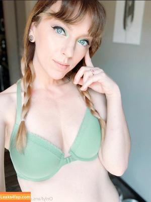 April Gloria фото #0128