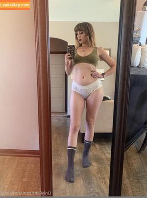 April Gloria фото #0181