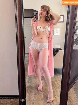 April Gloria фото #0197