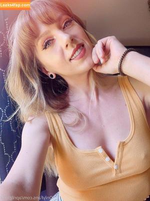 April Gloria фото #0323