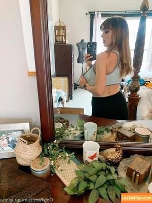 April Gloria фото #0362